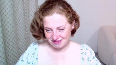 Ella online show from 09-17-25, 05:42