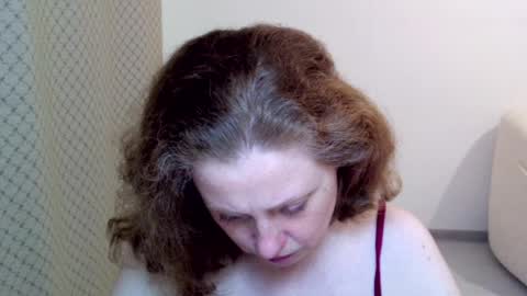 Ella online show from 04-05-26, 08:39
