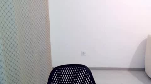 Ella online show from 05-23-26, 06:45