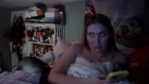 Little Bambii online show from 02-05-26, 02:49