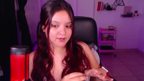 Snapshot of thelittlecherry_ chatting on 09-25-25, 02:15 thelittlecherry_ online show from 09-25-25, 02:15