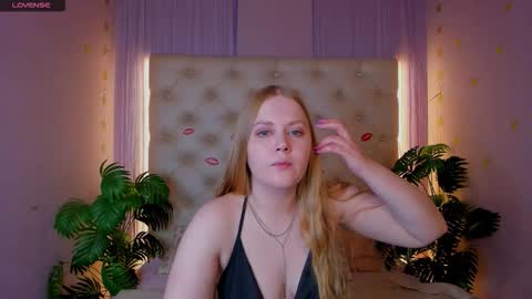thelma_perez online show from 10-28-25, 12:09