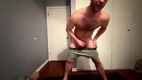 Snapshot of theluckygringo chatting on 03-04-25, 01:12 theluckygringo online show from 03-04-25, 01:12