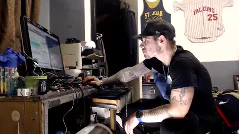 sledge online show from 12-17-24, 02:01