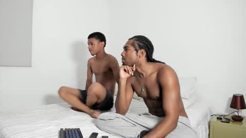 Andriw and Maiol online show from 10-26-25, 12:49