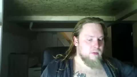 Snapshot of thenewdude1992 chatting on 02-09-25, 07:30 thenewdude1992 online show from 02-09-25, 07:30