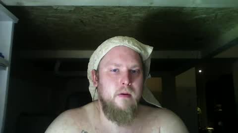 Snapshot of thenewdude1992 chatting on 02-17-25, 08:36 thenewdude1992 online show from 02-17-25, 08:36