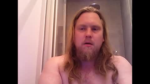 Snapshot of thenewdude1992 chatting on 10-07-25, 12:52 thenewdude1992 online show from 10-07-25, 12:52