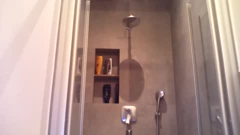 Snapshot of thenewdude1992 chatting on 10-23-25, 09:02 thenewdude1992 online show from 10-23-25, 09:02