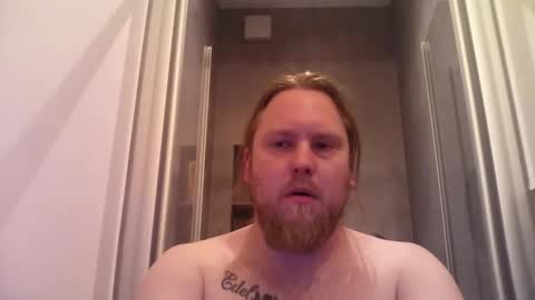 Snapshot of thenewdude1992 chatting on 04-07-26, 07:03 thenewdude1992 online show from 04-07-26, 07:03