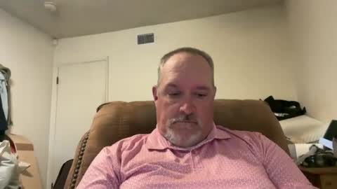 Snapshot of thenewganon chatting on 06-18-26, 02:12 thenewganon online show from 06-18-26, 02:12