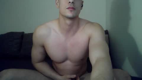 Snapshot of thenewguv12 chatting on 04-09-26, 01:16 thenewguy12 online show from 04-09-26, 01:16