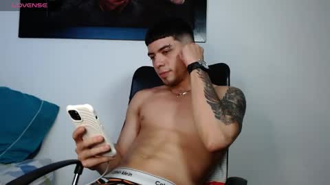 theo_levis online show from 04-24-26, 09:17