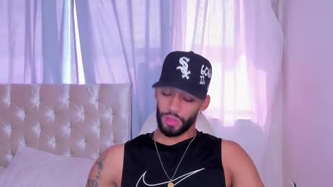 Theo Sky online show from 09-25-25, 01:59