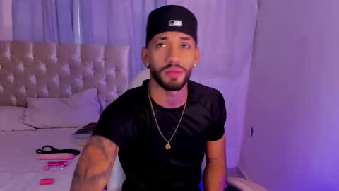 Theo Sky online show from 09-27-25, 08:03