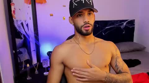 Theo Sky online show from 10-29-25, 02:52