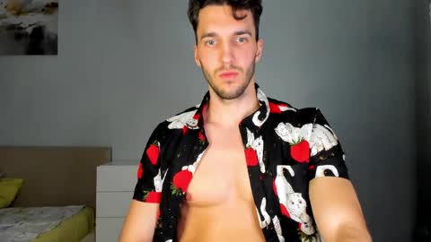 Theodor online show from 05-06-26, 04:34