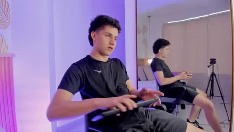  THEO- MATEO  online show from 12-14-24, 05:14