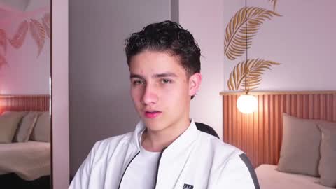  THEO- MATEO  online show from 02-02-25, 12:57