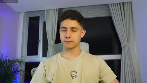  THEO- MATEO  online show from 03-11-25, 11:48