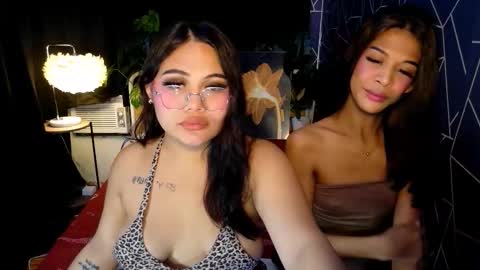 Snapshot of theonly_chin chatting on 02-17-26, 04:24 FRANCINE online show from 02-17-26, 04:24