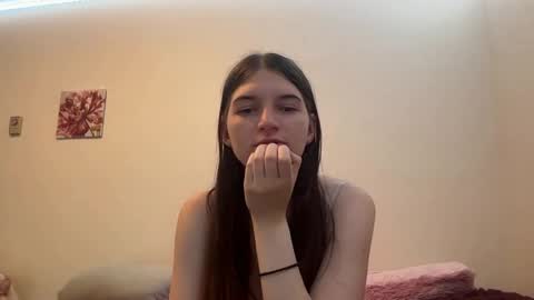 Snapshot of theonlyastrid chatting on 05-27-26, 02:52 Astrid online show from 05-27-26, 02:52