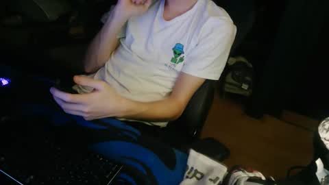 theothede19cm online show from 02-08-26, 07:50