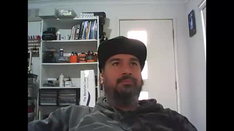 Snapshot of theozbeardguy chatting on 06-04-26, 11:44 aussiebeard online show from 06-04-26, 11:44