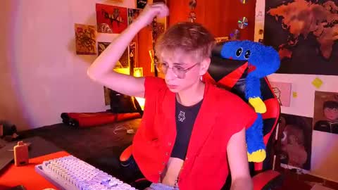 Matt independent model  online show from 04-24-26, 10:23