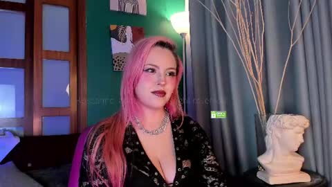 Snapshot of theprincess_rosee chatting on 06-13-26, 06:11 Rosie online show from 06-13-26, 06:11