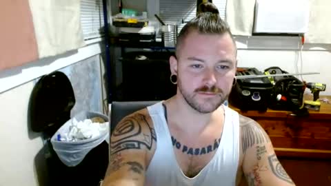 Snapshot of thequantumcertainty chatting on 08-03-26, 06:23 thequantumcertainty online show from 08-03-26, 06:23