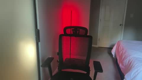 Snapshot of thequeenneptune chatting on 11-04-25, 09:14 Nicolette Neptune online show from 11-04-25, 09:14