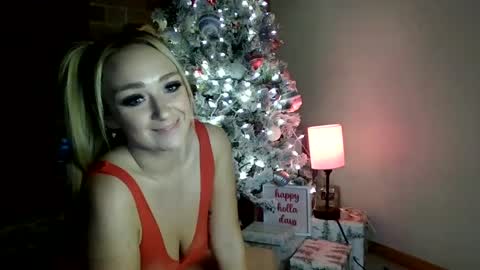 Snapshot of therealbabygofficial chatting on 12-23-24, 12:46 therealbabygofficial online show from 12-23-24, 12:46