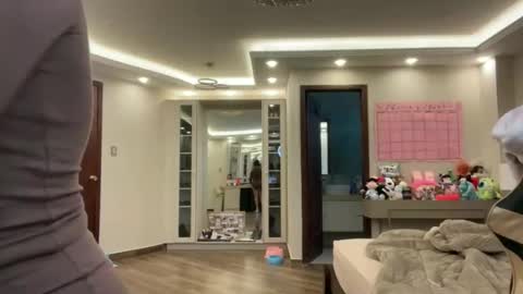 therealcamilabaddie online show from 01-18-26, 01:37