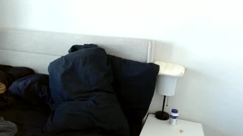 Yoshi online show from 11-23-25, 05:13