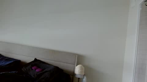 Yoshi online show from 04-02-26, 06:38