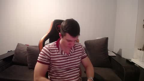 Snapshot of theroadtomars chatting on 12-19-24, 08:02 Nick online show from 12-19-24, 08:02