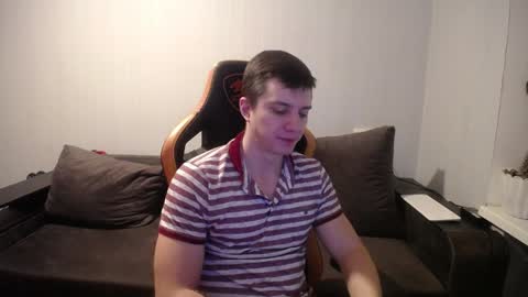 Snapshot of theroadtomars chatting on 12-19-24, 11:03 Nick online show from 12-19-24, 11:03