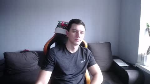 Snapshot of theroadtomars chatting on 12-27-24, 07:40 Nick online show from 12-27-24, 07:40