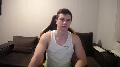 Snapshot of theroadtomars chatting on 01-08-25, 04:23 Nick online show from 01-08-25, 04:23