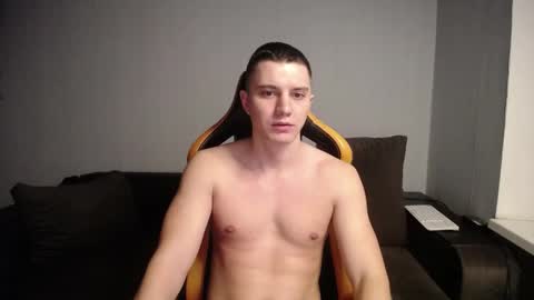 Snapshot of theroadtomars chatting on 02-10-25, 04:36 Nick online show from 02-10-25, 04:36