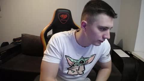 Snapshot of theroadtomars chatting on 03-06-25, 08:37 Nick online show from 03-06-25, 08:37