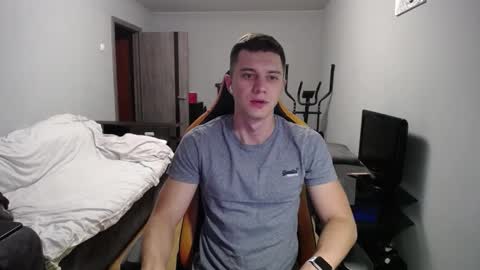 Snapshot of theroadtomars chatting on 09-22-25, 04:42 Nick online show from 09-22-25, 04:42