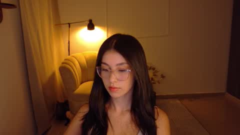 Snapshot of therose_mar chatting on 02-23-26, 11:57 Mar online show from 02-23-26, 11:57