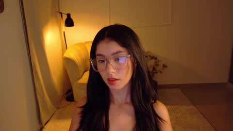 Snapshot of therose_mar chatting on 03-20-26, 10:47 Mar online show from 03-20-26, 10:47