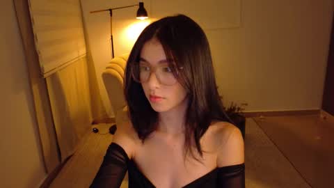 Snapshot of therose_mar chatting on 03-29-26, 09:04 Mar online show from 03-29-26, 09:04
