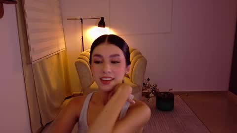 Snapshot of therose_mar chatting on 04-21-26, 10:23 Mar online show from 04-21-26, 10:23