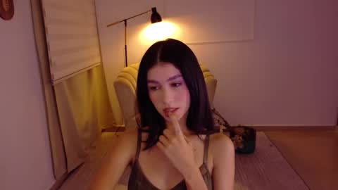 Snapshot of therose_mar chatting on 04-24-26, 10:23 Mar online show from 04-24-26, 10:23