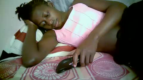 Snapshot of therry_heart chatting on 02-12-26, 08:42 hearty online show from 02-12-26, 08:42