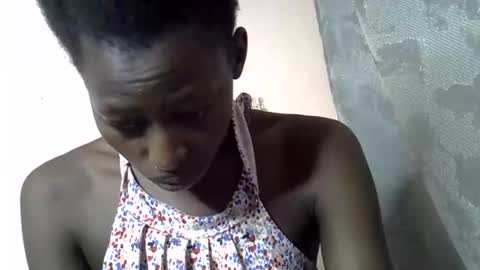 Snapshot of therry_heart chatting on 03-23-26, 01:53 hearty online show from 03-23-26, 01:53